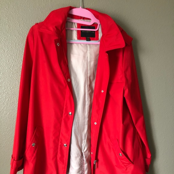 Red rain jacket coat - Picture 1 of 3